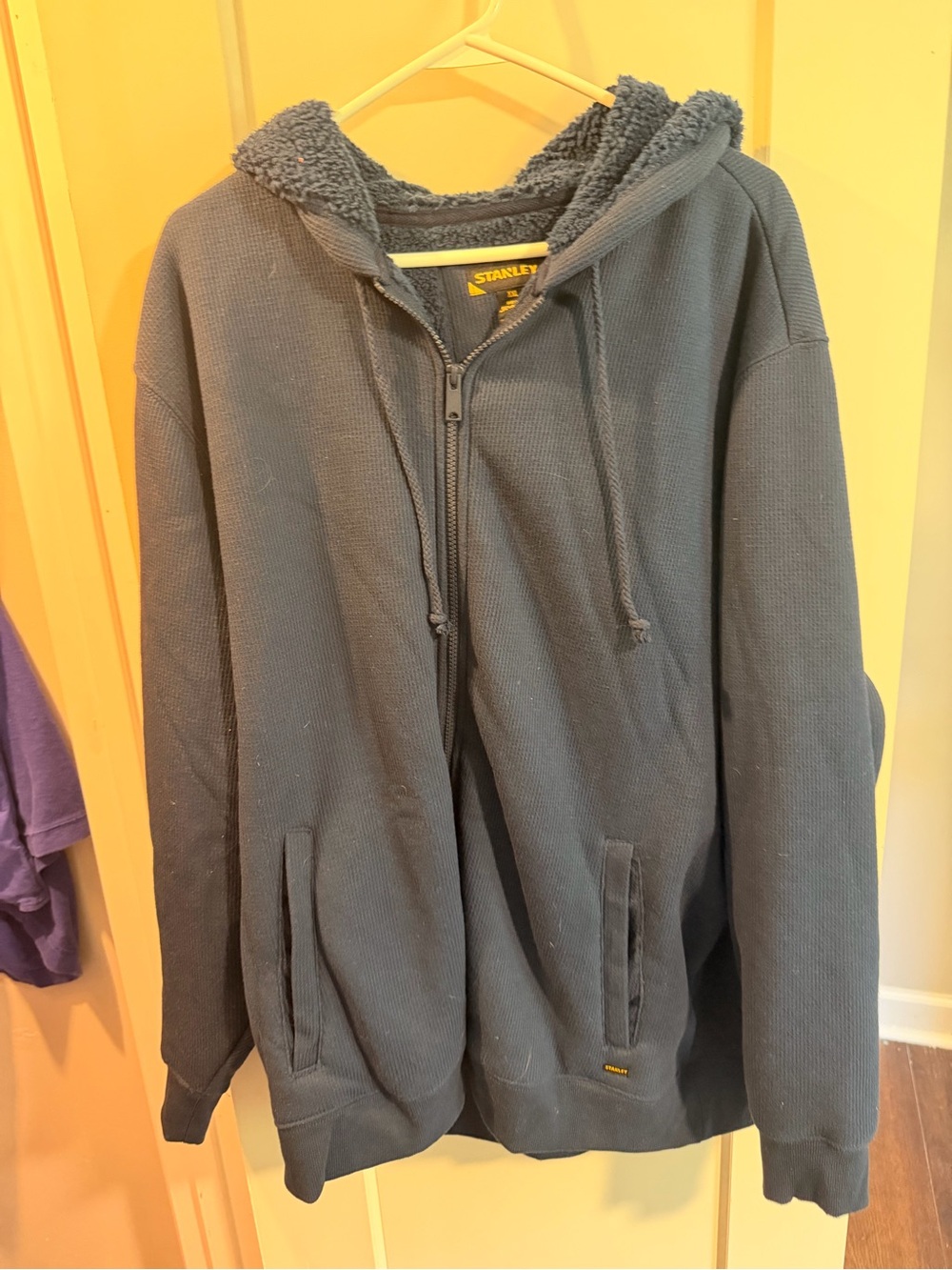 Stanley Men’s Hooded Zip Sweater – Dark Gray